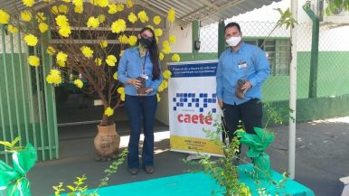 Ane Caroline Paes (assistente de Gestão de Pessoas) e Anderson Gouveia Ponso (auxiliar administrativo da área Ambiental).